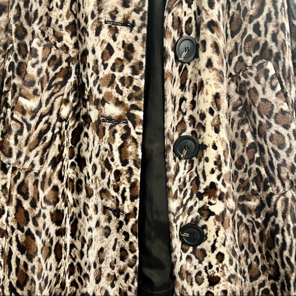 Bailey 44 Cheetah Button up Coat - Picture 6 of 15